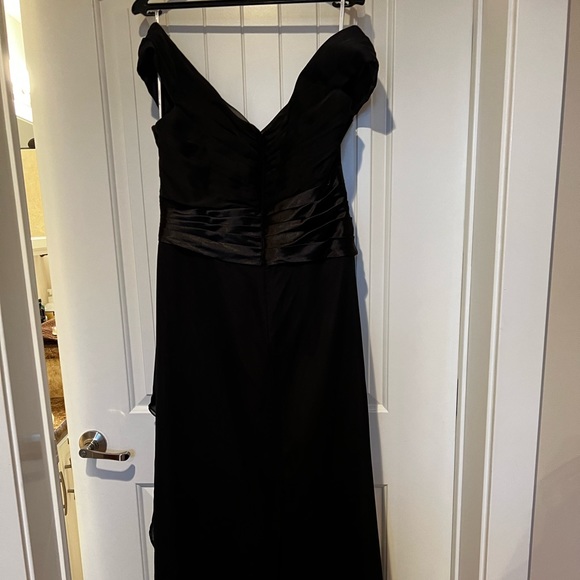 Mother of the bride dress! - Picture 2 of 7